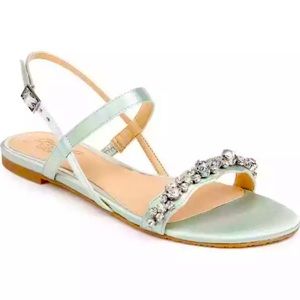 JEWEL BADGLEY MISCHKA Osmond Crystal Slingback Sandal color Seafoam Size 8 NEW